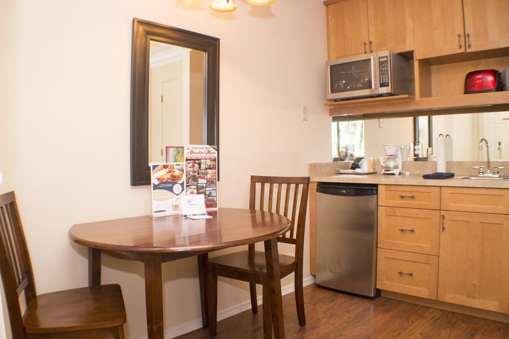 Marina Cay Hotel Bigfork Room photo